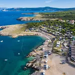 פארק נופש Mobile Homes Krk שילו